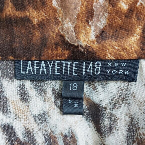 Lafayette 148 Animal Print Semi-Sheer Blouse Women's Size 18 Silk Blend Luxury - Picture 5 of 10